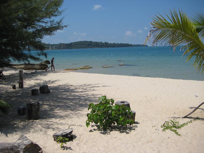 IMG_2725.jpg - SIHANOUKVILLE: Victory beach